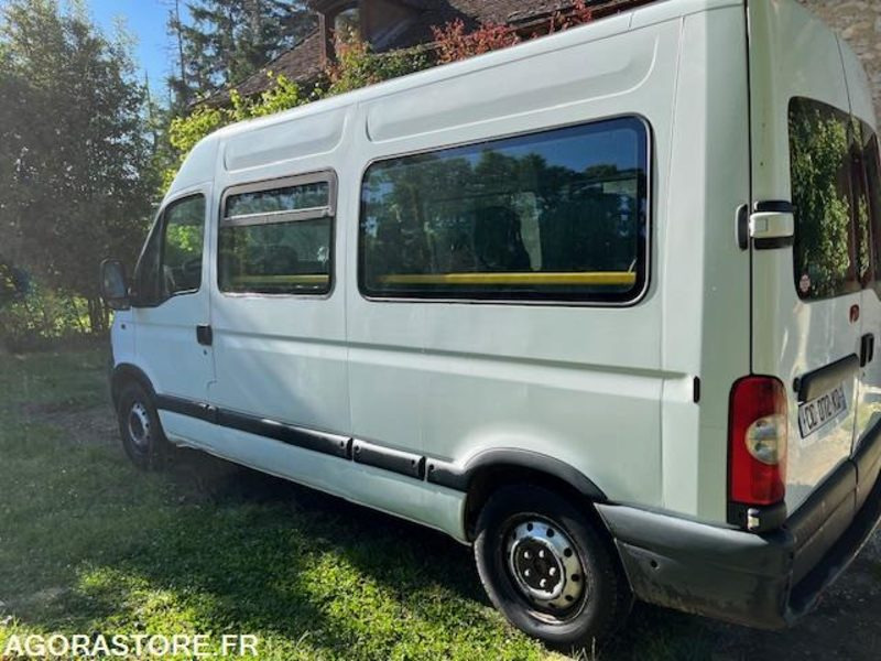 RENAULT MASTER TPMR 2.2l DCI - Kleinbus, Personentransporter: das Bild 2 RENAULT MASTER TPMR 2.2l DCI - Kleinbus, Personentransporter: das Bild 2