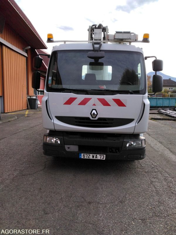 RENAULT MIDLUM 190 NACELLE - LKW mit Arbeitsbühne: das Bild 1 RENAULT MIDLUM 190 NACELLE - LKW mit Arbeitsbühne: das Bild 1