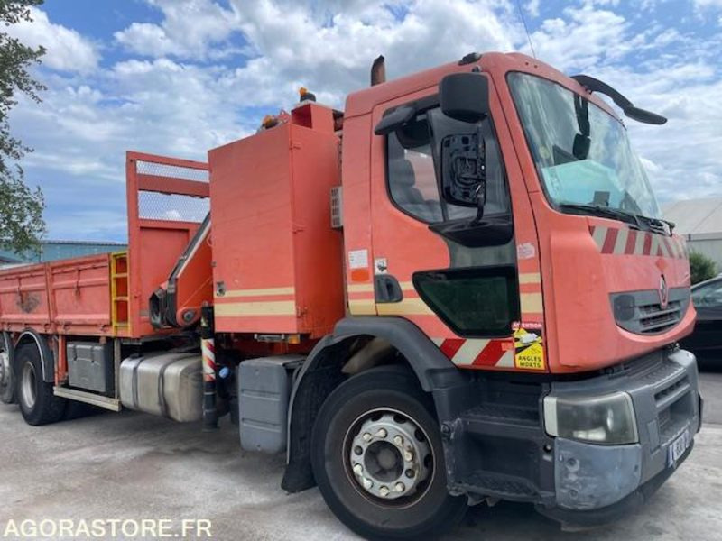 RENAULT PREMIUM LANDER 430.26 - PLATEAU GRUE - GRUE FASSI F150 + RADIO - 2011 - Pritsche LKW, Autokran: das Bild 2 RENAULT PREMIUM LANDER 430.26 - PLATEAU GRUE - GRUE FASSI F150 + RADIO - 2011 - Pritsche LKW, Autokran: das Bild 2