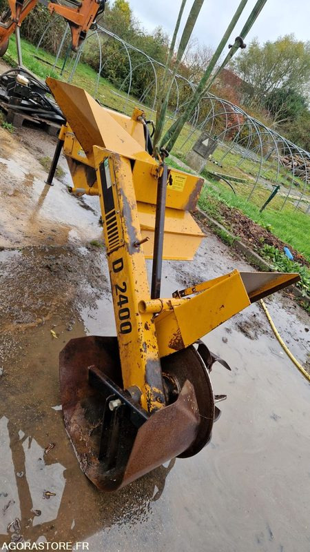 ROTOTRANCHEUSES AGRAM - Baggerlader: das Bild 3 ROTOTRANCHEUSES AGRAM - Baggerlader: das Bild 3