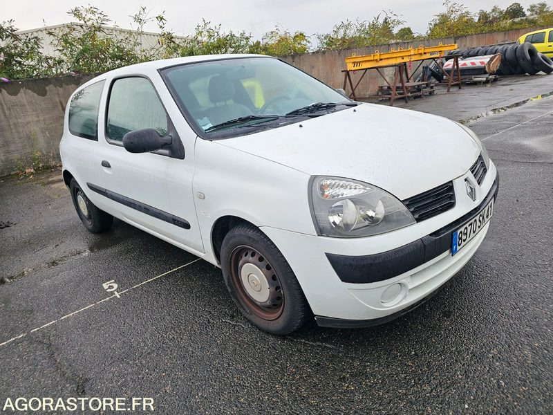 Renault Clio - 2005 - 94635KM - 8970SK41 - PKW: das Bild 2 Renault Clio - 2005 - 94635KM - 8970SK41 - PKW: das Bild 2