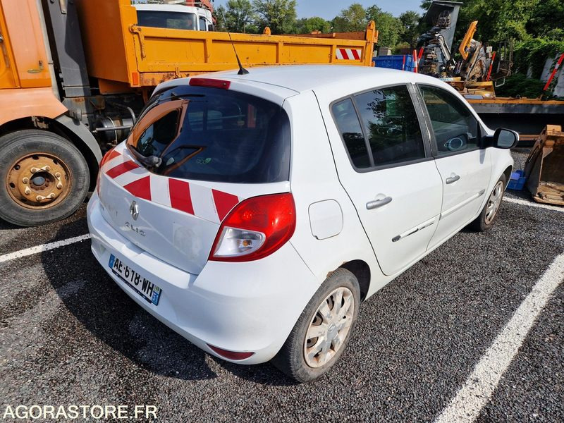 Renault Clio - 2009 - 239149 - AE618WH - PKW: das Bild 3 Renault Clio - 2009 - 239149 - AE618WH - PKW: das Bild 3