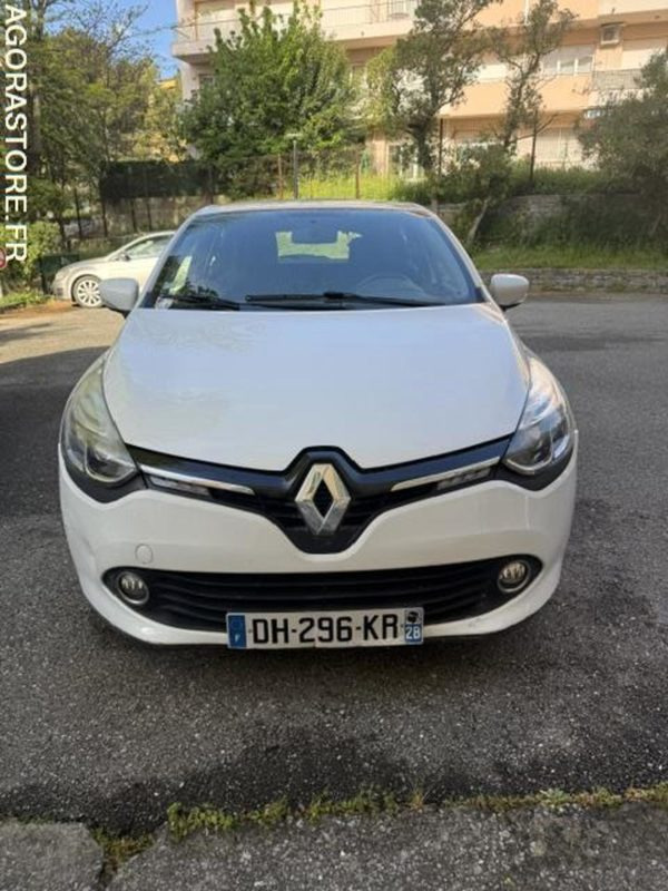 Renault Clio 4 56017 kms 2014 - PKW: das Bild 1 Renault Clio 4 56017 kms 2014 - PKW: das Bild 1