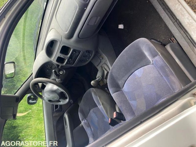 Renault Clio - PKW: das Bild 4 Renault Clio - PKW: das Bild 4