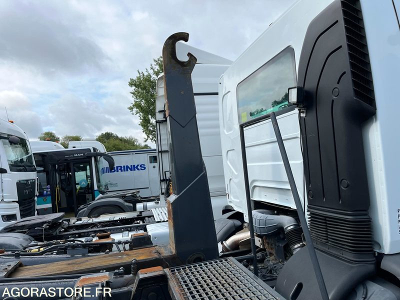 Renault PORTEUR / 318 000km / 2009 - Abrollkipper: das Bild 3 Renault PORTEUR / 318 000km / 2009 - Abrollkipper: das Bild 3