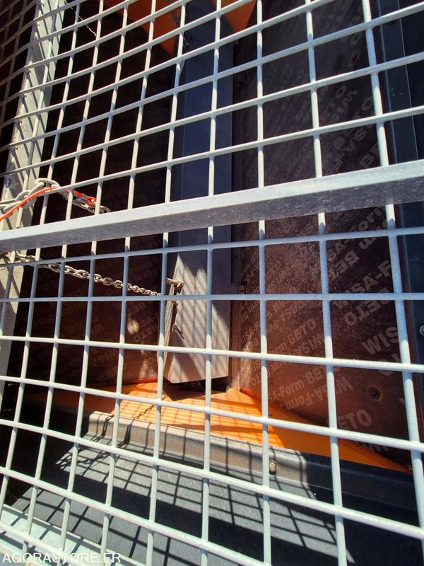 SALEUSE EPOKE S-2300 E 2000 AVEC MOTEUR AUXILIAIRE - Gartengerät: das Bild 5 SALEUSE EPOKE S-2300 E 2000 AVEC MOTEUR AUXILIAIRE - Gartengerät: das Bild 5