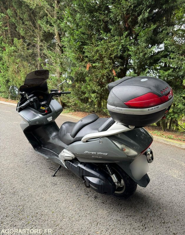 SCOOTER-HONDA-600-SILVER WING-ABS - Motorrad: das Bild 3 SCOOTER-HONDA-600-SILVER WING-ABS - Motorrad: das Bild 3