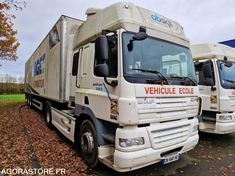 Tracteur DAF CF 85.360 - 2012 -193474 Kms -CN640HC - Sattelzugmaschine: das Bild 2 Tracteur DAF CF 85.360 - 2012 -193474 Kms -CN640HC - Sattelzugmaschine: das Bild 2