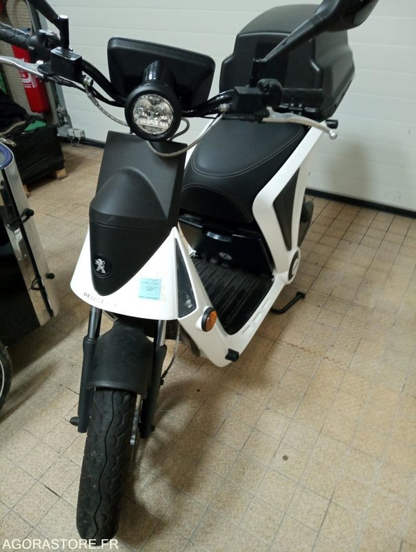 Scooter électrique peugeot - Motorrad: das Bild 1 Scooter électrique peugeot - Motorrad: das Bild 1