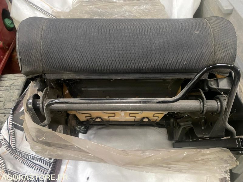 Siège conducteur de Citroen C4 jamais utilisé - PKW: das Bild 3 Siège conducteur de Citroen C4 jamais utilisé - PKW: das Bild 3