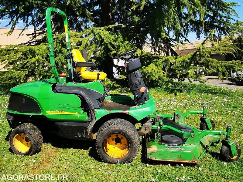 TONDEUSE JOHN DEERE 1445 - Rasenmäher: das Bild 1 TONDEUSE JOHN DEERE 1445 - Rasenmäher: das Bild 1