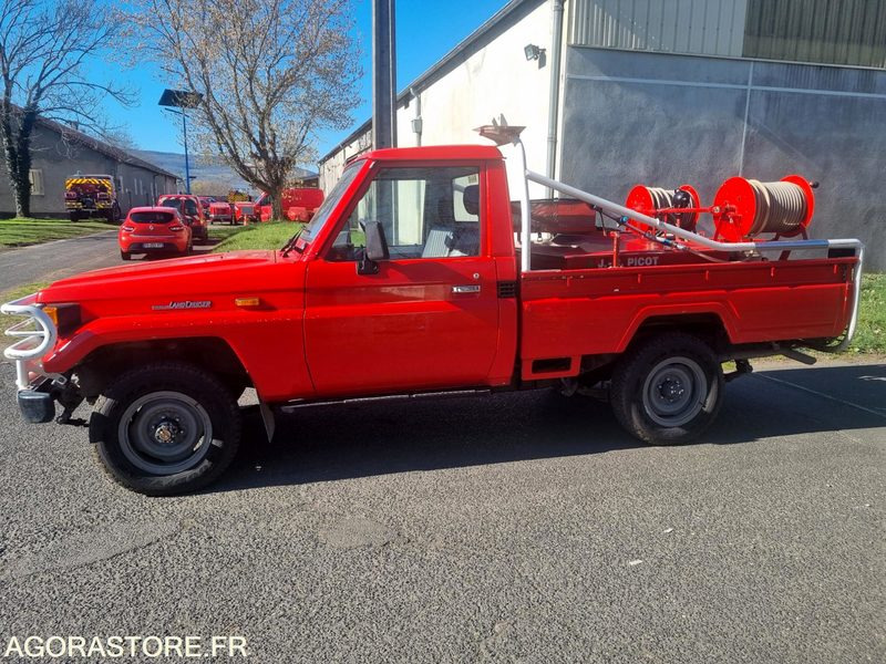 TOYOTA LAND CRUISER 4X4 - 10473kms - 1992 - SUV/ Geländewagen: das Bild 2 TOYOTA LAND CRUISER 4X4 - 10473kms - 1992 - SUV/ Geländewagen: das Bild 2