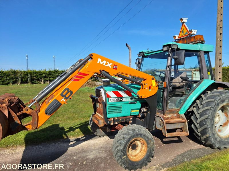 TRACTEUR CHARGEUR MASSEY FERGUSON - 1998 - 13654Heures - Traktor: das Bild 2 TRACTEUR CHARGEUR MASSEY FERGUSON - 1998 - 13654Heures - Traktor: das Bild 2