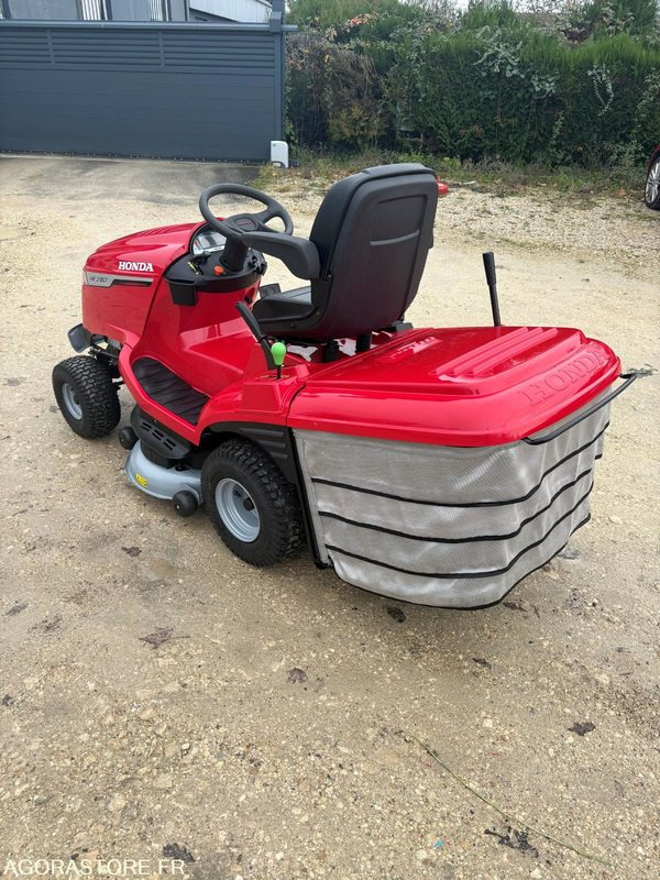 Tracteur tondeuse HONDA HF 2417 K5 HME *Prix public 5869€ ttc* - Rasenmäher: das Bild 2 Tracteur tondeuse HONDA HF 2417 K5 HME *Prix public 5869€ ttc* - Rasenmäher: das Bild 2