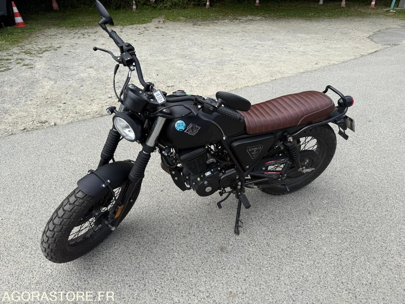 VÉHICULE RÉCUPÉRABLE A QUIBERON - 1 Moto 125cc Scrambler AM64 - Archive - Motorrad: das Bild 1 VÉHICULE RÉCUPÉRABLE A QUIBERON - 1 Moto 125cc Scrambler AM64 - Archive - Motorrad: das Bild 1