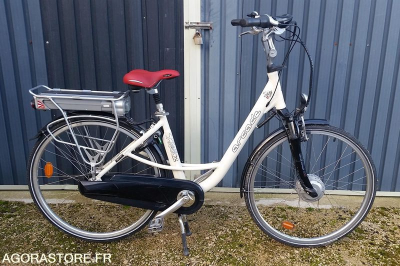 VELO ELECTRIQUE ARCADE EASY 28 NEXUS 7-36V 1601 Km 1ère MAIN (sans TVA) - Motorrad: das Bild 1 VELO ELECTRIQUE ARCADE EASY 28 NEXUS 7-36V 1601 Km 1ère MAIN (sans TVA) - Motorrad: das Bild 1
