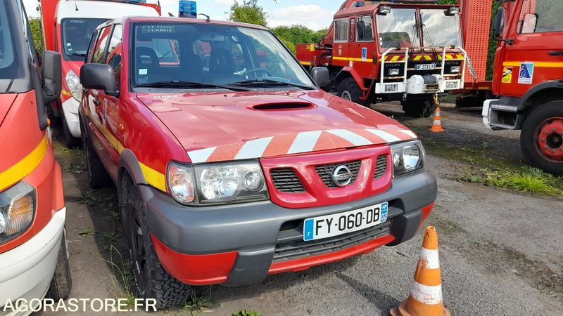 VLHR010 - NISSAN TERRANO - SUV/ Geländewagen: das Bild 2 VLHR010 - NISSAN TERRANO - SUV/ Geländewagen: das Bild 2
