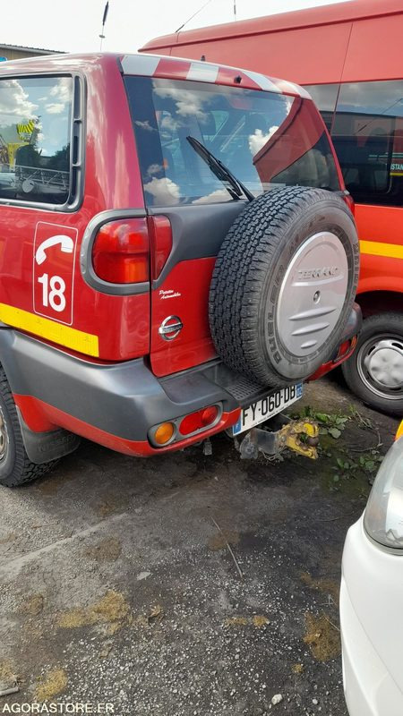 VLHR010 - NISSAN TERRANO - SUV/ Geländewagen: das Bild 4 VLHR010 - NISSAN TERRANO - SUV/ Geländewagen: das Bild 4