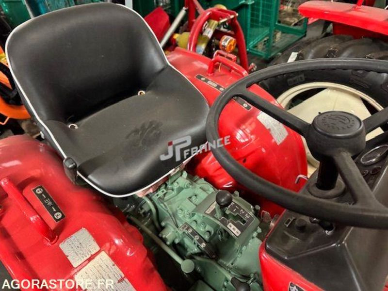 YANMAR YM1510 2 RM 15 CV 3 CYLINDRES 879cm3 D'OCCASION EN BON ETAT - Traktor: das Bild 2 YANMAR YM1510 2 RM 15 CV 3 CYLINDRES 879cm3 D'OCCASION EN BON ETAT - Traktor: das Bild 2