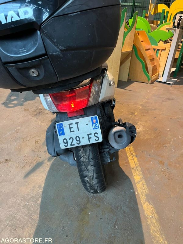 Yamaha NMax - 2018 - 63200 - Motorrad: das Bild 5 Yamaha NMax - 2018 - 63200 - Motorrad: das Bild 5