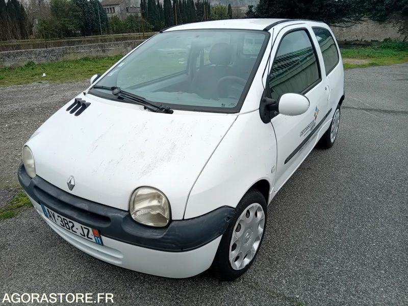 Renault twingo 95587 kms 2006 AY382JZ - PKW: das Bild 2 Renault twingo 95587 kms 2006 AY382JZ - PKW: das Bild 2