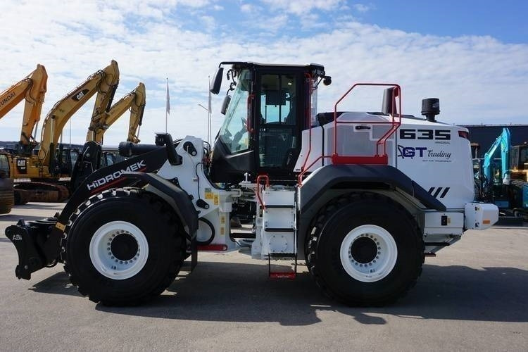 Hidromek HMK 635 WL-5 - Radlader: das Bild 2 Hidromek HMK 635 WL-5 - Radlader: das Bild 2