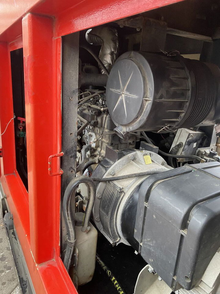 Doosan G40 - Stromgenerator: das Bild 5 Doosan G40 - Stromgenerator: das Bild 5