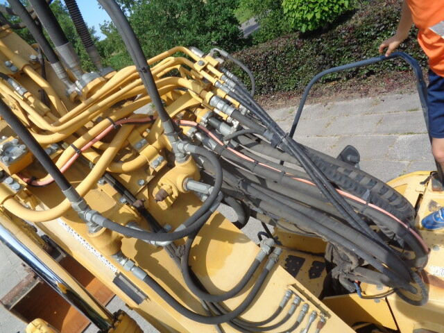 Kettenbagger Komatsu PC228uslc-8: das Bild 21