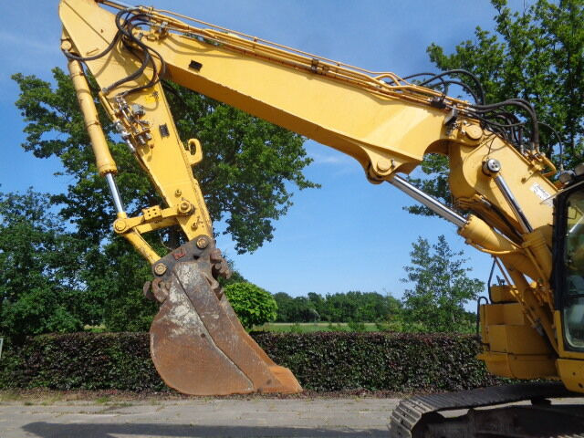 Kettenbagger Komatsu PC228uslc-8: das Bild 6