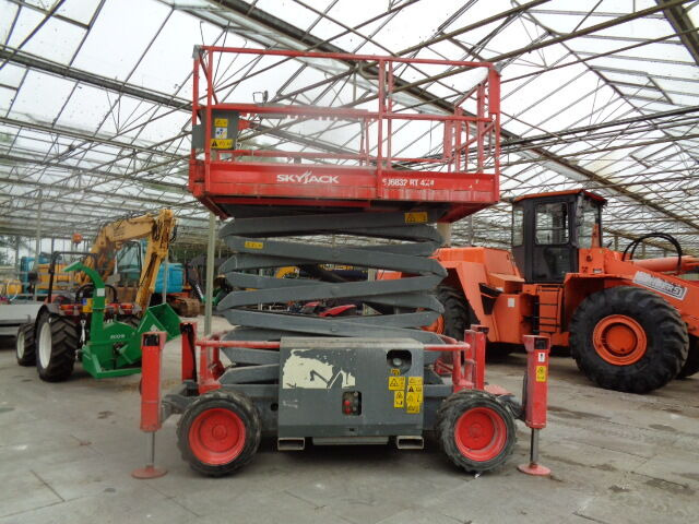 Skyjack SJ 6832 RT - Scherenbühne: das Bild 5 Skyjack SJ 6832 RT - Scherenbühne: das Bild 5