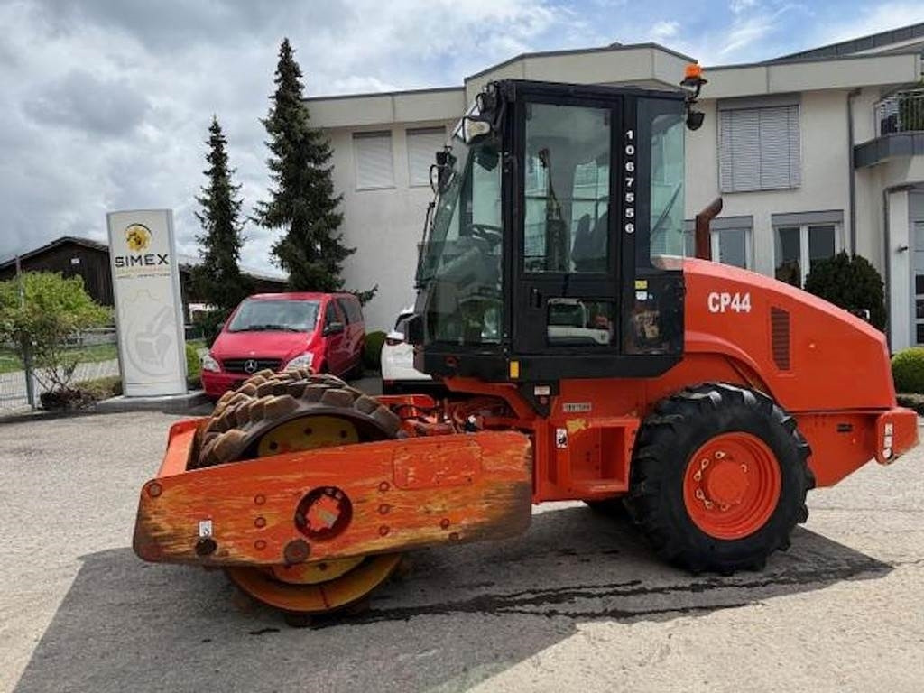 CAT CP44 - Walzenzug: das Bild 1 CAT CP44 - Walzenzug: das Bild 1