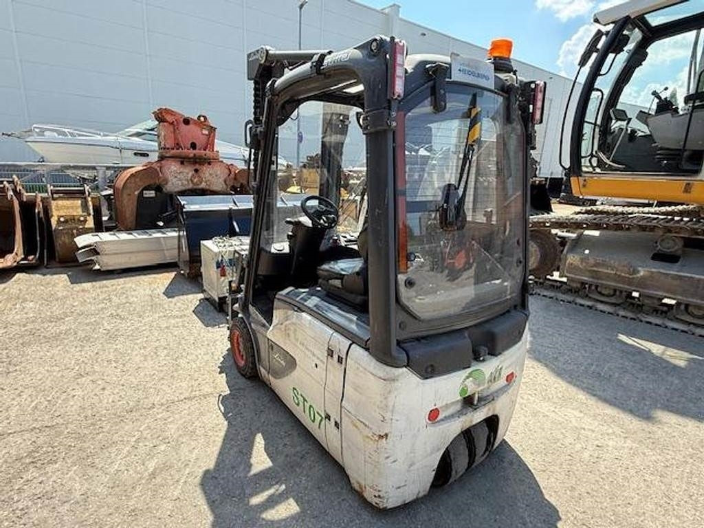 Linde E16-02 - Elektrostapler: das Bild 2 Linde E16-02 - Elektrostapler: das Bild 2