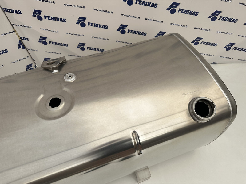 DAF New aluminum fuel tank 690L - Kraftstofftank für LKW: das Bild 4 DAF New aluminum fuel tank 690L - Kraftstofftank für LKW: das Bild 4