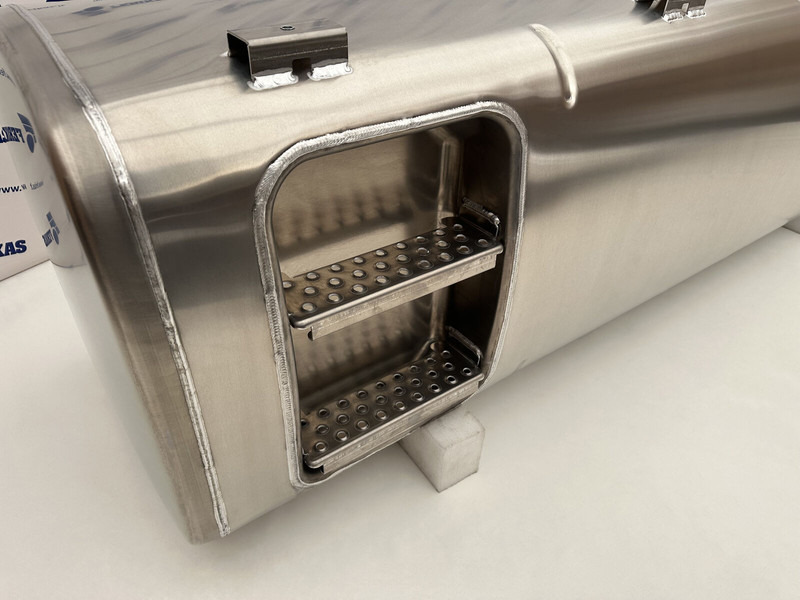 DAF New aluminum fuel tank 845L - Kraftstofftank für LKW: das Bild 5 DAF New aluminum fuel tank 845L - Kraftstofftank für LKW: das Bild 5