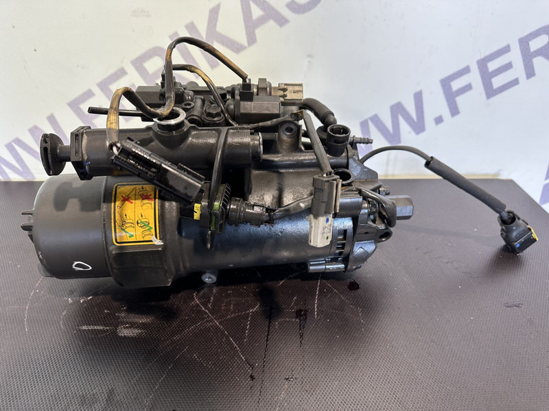 DAF XF106 - Kraftstofffilter für LKW: das Bild 3 DAF XF106 - Kraftstofffilter für LKW: das Bild 3