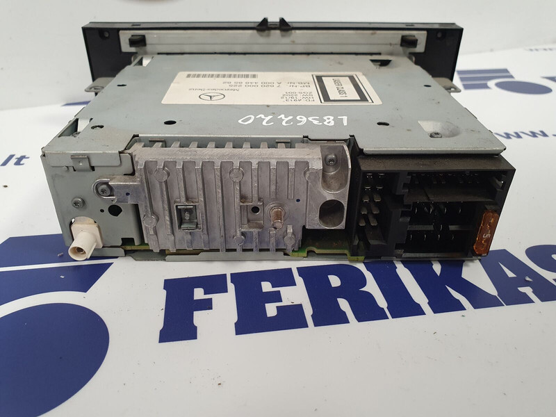 Mercedes-Benz radio - Armaturenbrett für LKW: das Bild 2 Mercedes-Benz radio - Armaturenbrett für LKW: das Bild 2