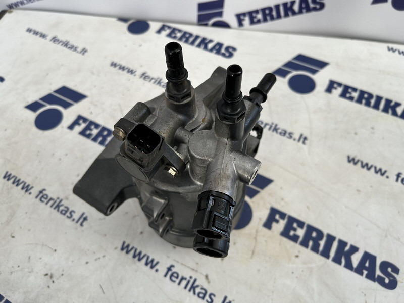 Scania fuel filter housing - Kraftstofffilter für LKW: das Bild 3 Scania fuel filter housing - Kraftstofffilter für LKW: das Bild 3