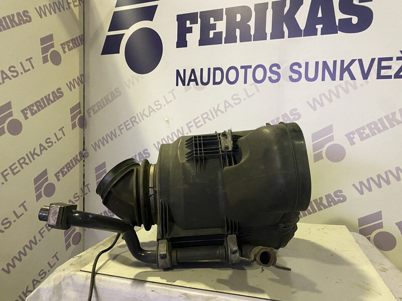 Volvo FH4 - Luftansaugsystem für LKW: das Bild 1 Volvo FH4 - Luftansaugsystem für LKW: das Bild 1