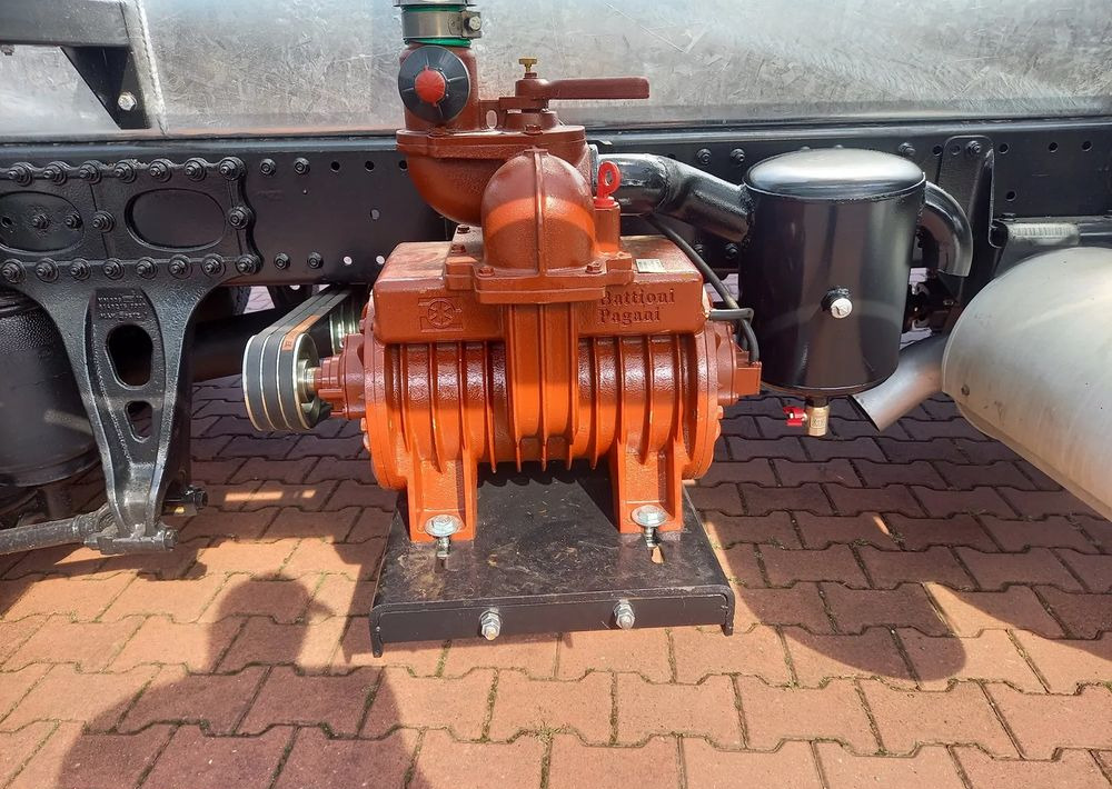 MAN TGM 12 250 E 5 - Tankwagen: das Bild 4 MAN TGM 12 250 E 5 - Tankwagen: das Bild 4