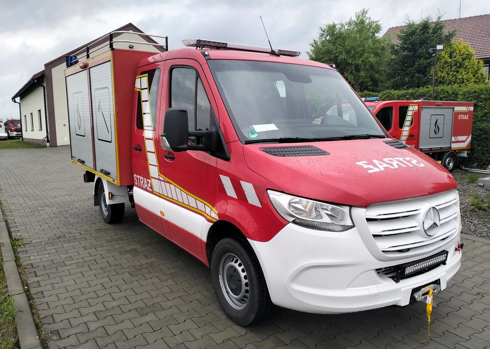 Feuerwehrfahrzeug Mercedes-Benz Sprinter 907 straż strażacki pożarniczy Hasici Pompier: das Bild 13