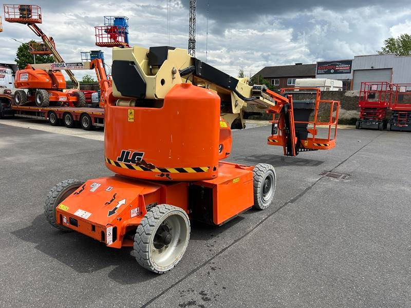 JLG E400AJPN elektro 14m (1779) - Gelenkarmbühne: das Bild 3 JLG E400AJPN elektro 14m (1779) - Gelenkarmbühne: das Bild 3