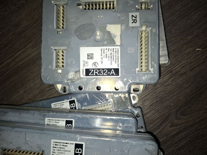 MAN ZR2-BS - VDO D78052 VS - Steuergerät: das Bild 1 MAN ZR2-BS - VDO D78052 VS - Steuergerät: das Bild 1