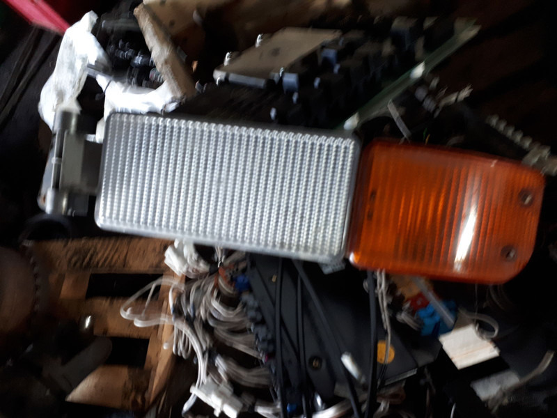Hauptscheinwerfer Scania Омни Линк: das Bild 17