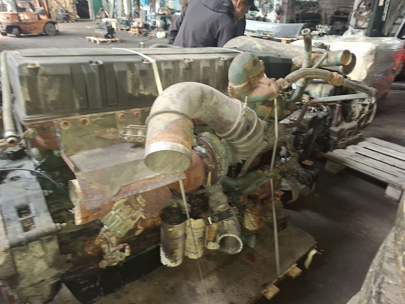 Volvo D12A - Motor: das Bild 2 Volvo D12A - Motor: das Bild 2