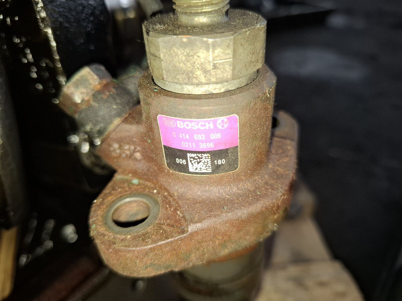 Volvo DCOOBF / Scania / D10a. D7a . D7C - Kraftstofffilter: das Bild 5 Volvo DCOOBF / Scania / D10a. D7a . D7C - Kraftstofffilter: das Bild 5