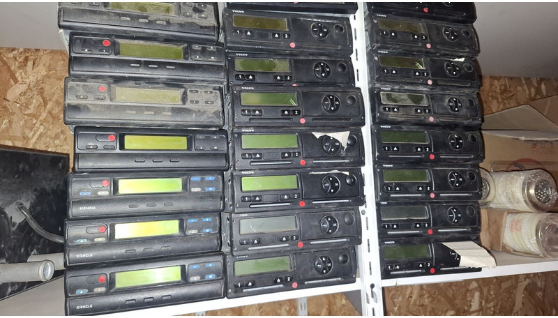 Volvo Video system x-dmr 8 R8 Compact RJ45 - Elektrische Ausrüstung: das Bild 1 Volvo Video system x-dmr 8 R8 Compact RJ45 - Elektrische Ausrüstung: das Bild 1