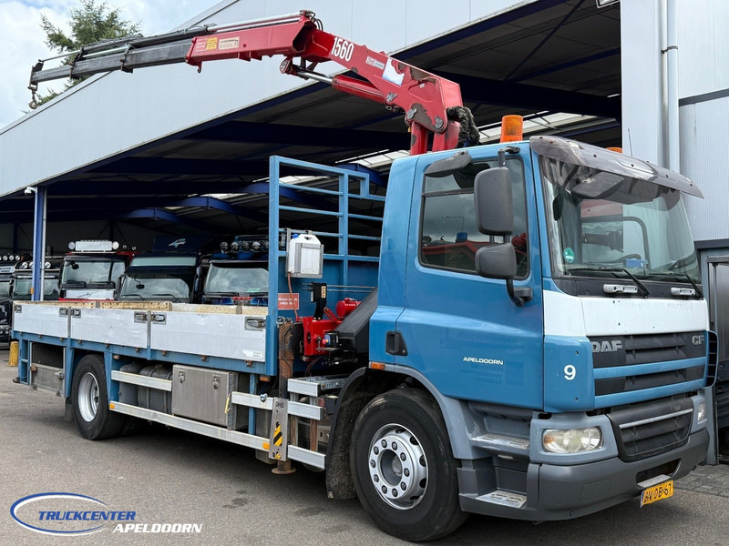 DAF CF 75.310 Manuel, Steel springs, HMF 1560 K3 - Pritsche LKW, Autokran: das Bild 1 DAF CF 75.310 Manuel, Steel springs, HMF 1560 K3 - Pritsche LKW, Autokran: das Bild 1