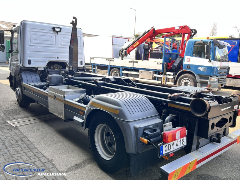 Mercedes-Benz Atego 1527 Manuel, Euro 6, HIAB 10 Tons - Abrollkipper: das Bild 4 Mercedes-Benz Atego 1527 Manuel, Euro 6, HIAB 10 Tons - Abrollkipper: das Bild 4