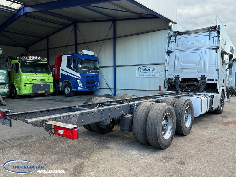 Scania R730 XT NGS V8 6x4 Naafreductie, Retarder, PTO - Fahrgestell LKW: das Bild 2 Scania R730 XT NGS V8 6x4 Naafreductie, Retarder, PTO - Fahrgestell LKW: das Bild 2