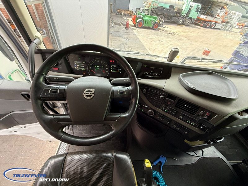 Fahrgestell LKW Volvo FH 750 Globetrotter XL, Retarder, 460 WB, Reduction axle, Pto: das Bild 6